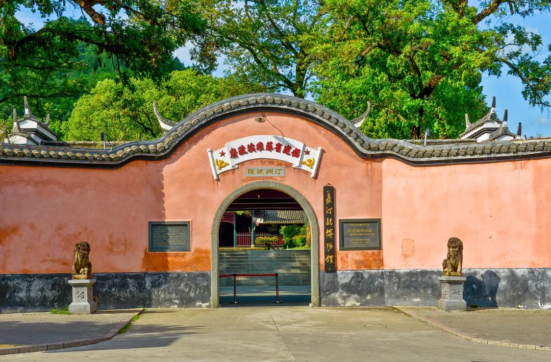 红色旅游17.jpg